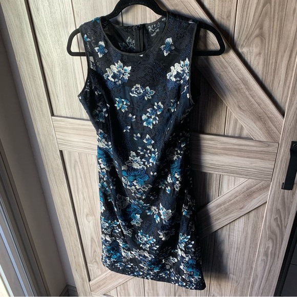 NWT - WHBM Sleeveless Embroidered Mesh Sheath Dress - Picture 7 of 11